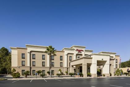 Hampton Inn Hinesville - image 3