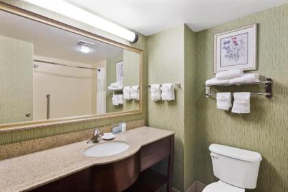 Hampton Inn Hinesville - image 7