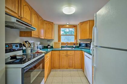 Picturesque Cottage with Sunroom on Ashmere Lake