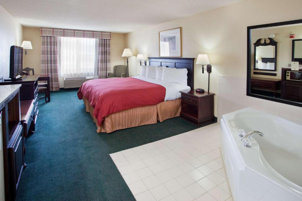 Country Inn & Suites by Radisson Hiram GA - image 2