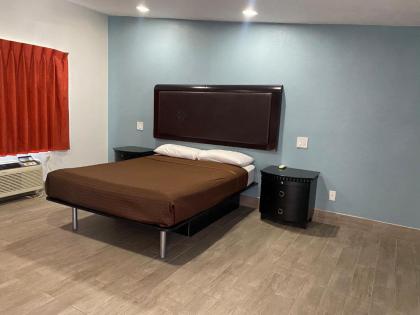 Executive Inn - image 12