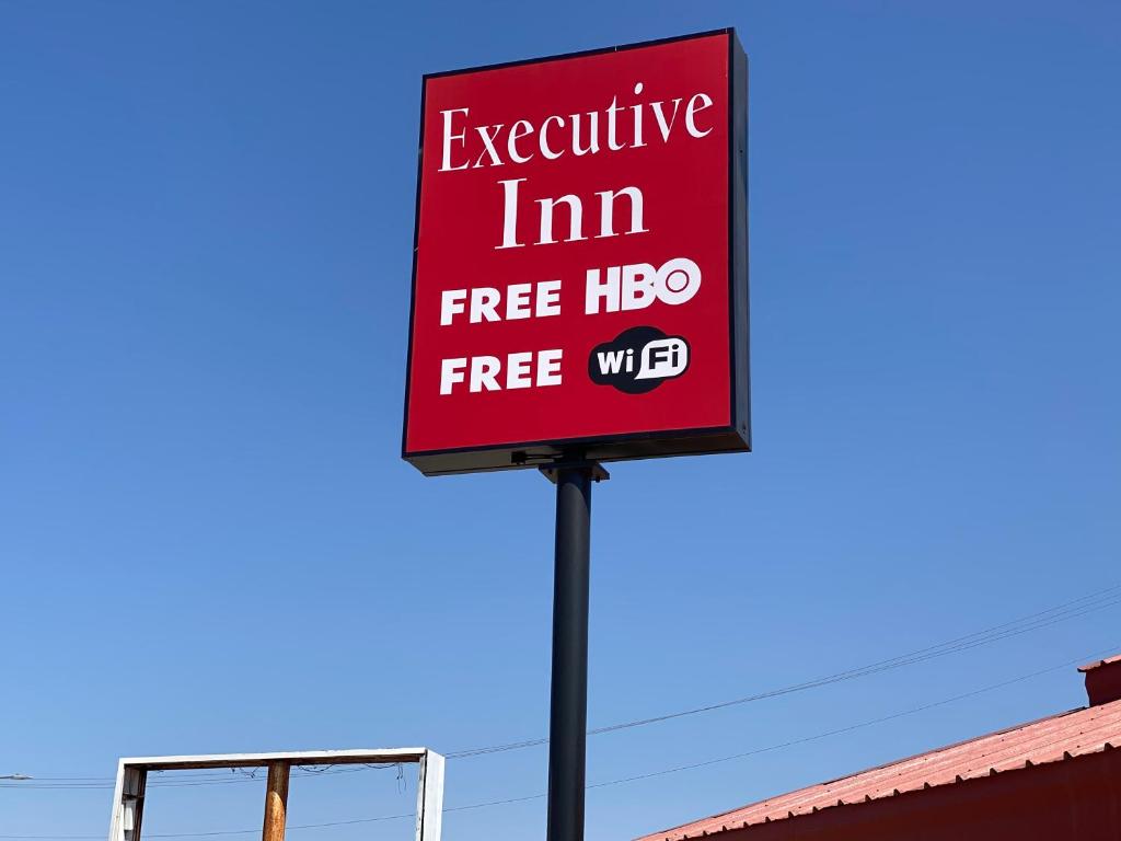 Executive Inn - image 7