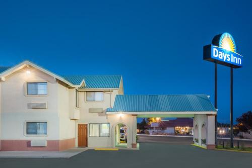 Days Inn by Wyndham Hobbs - image 7