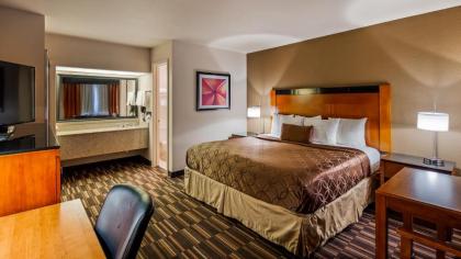 Best Western Executive Inn - image 12