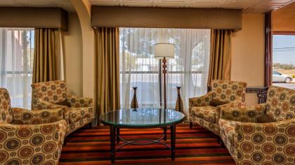 Best Western Executive Inn - image 13