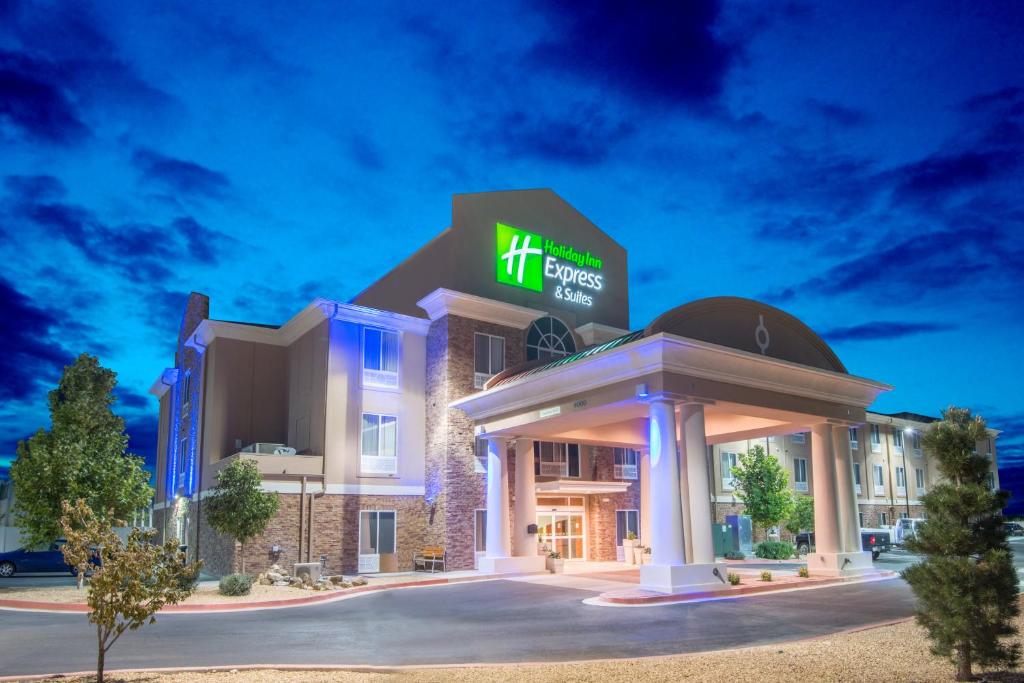 Holiday Inn Express Hotel & Suites Hobbs an IHG Hotel - main image