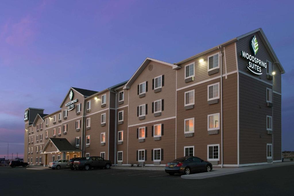 WoodSpring Suites Hobbs - image 2