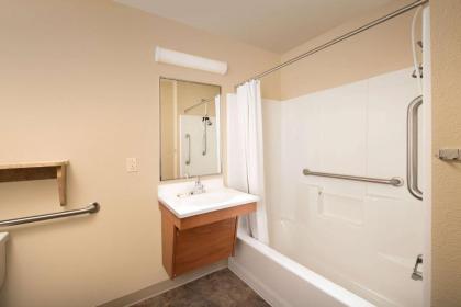 WoodSpring Suites Hobbs - image 9