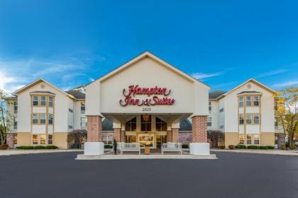 Hampton Inn  Suites Chicago Hoffman Estates