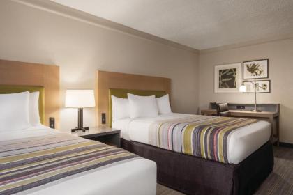 Country Inn & Suites by Radisson Chicago-Hoffman - image 2