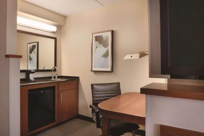 Hyatt Place Chicago Hoffman Estates - image 11