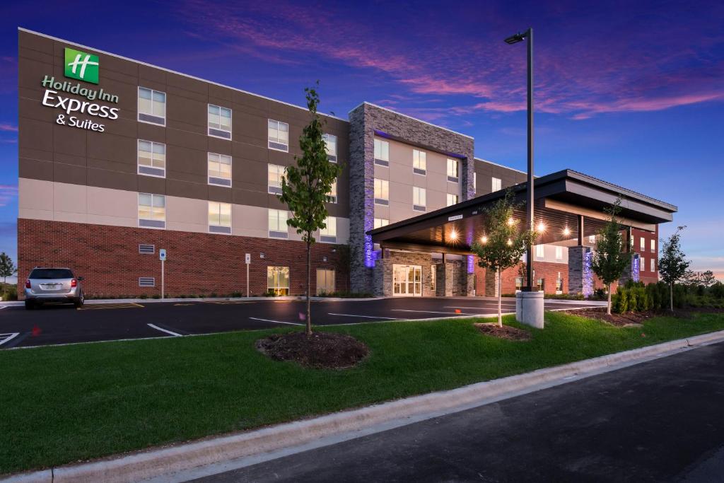 Holiday Inn Express & Suites - Hoffman Estates an IHG Hotel - image 2