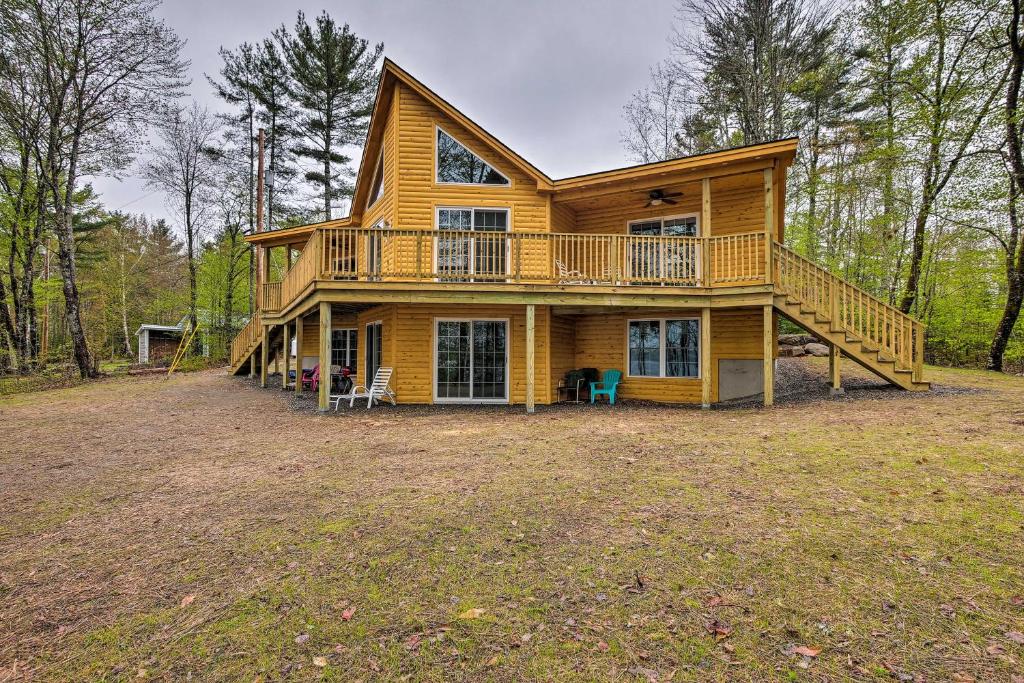 Waterfront Davis Pond Cabin with Dock and Kayaks! - image 4