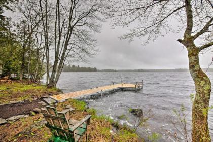 Waterfront Davis Pond Cabin with Dock and Kayaks! - image 8