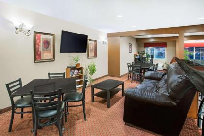 Microtel Inn & Suites by Wyndham Holland - image 5