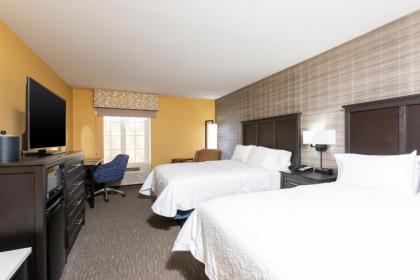 Hampton Inn Holland - image 13