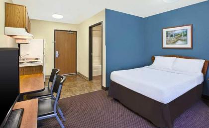 WoodSpring Suites Holland - Grand Rapids - image 2