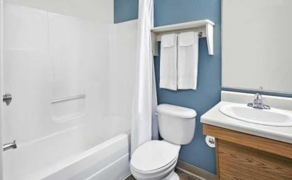 WoodSpring Suites Holland - Grand Rapids - image 5