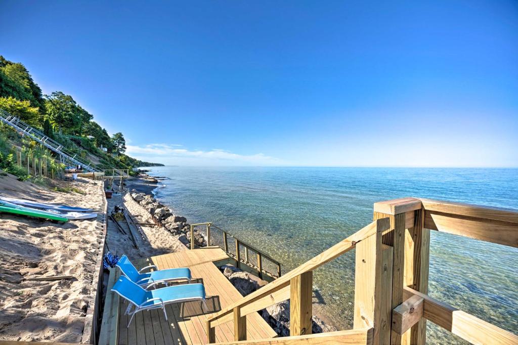 Lake Michigan Home with Multi-Level Deck and Views - main image