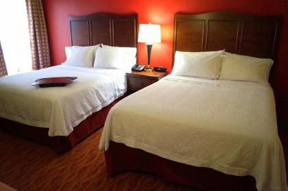 Hampton Inn Altoona - image 12