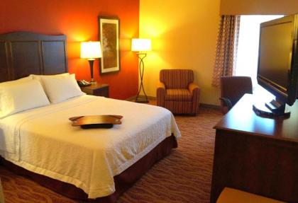 Hampton Inn Altoona - image 14