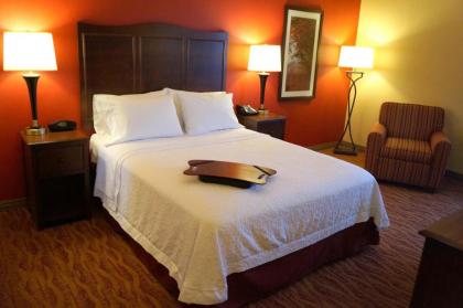 Hampton Inn Altoona - image 15