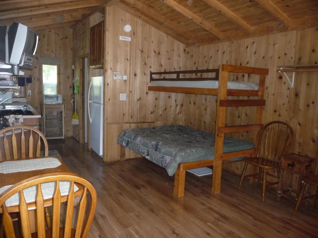 San Benito Camping Resort Studio Cabin 2 - image 2