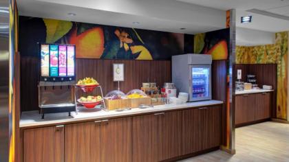 Fairfield by Marriott Hollister - image 11