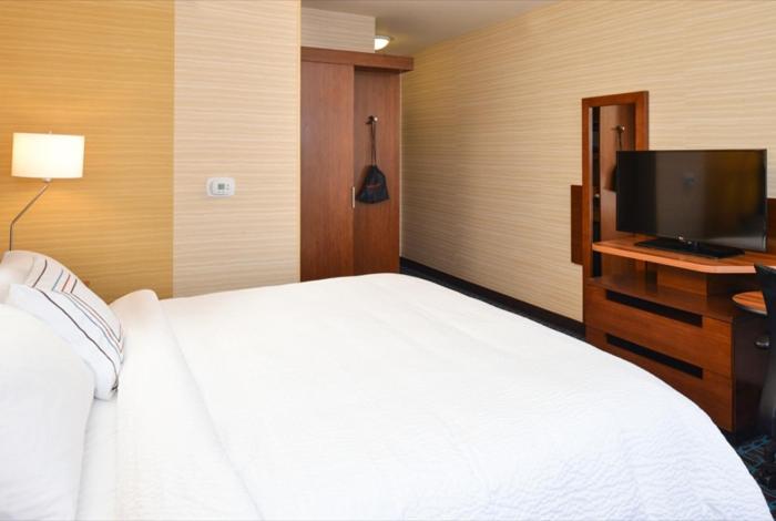 Fairfield by Marriott Hollister - image 6