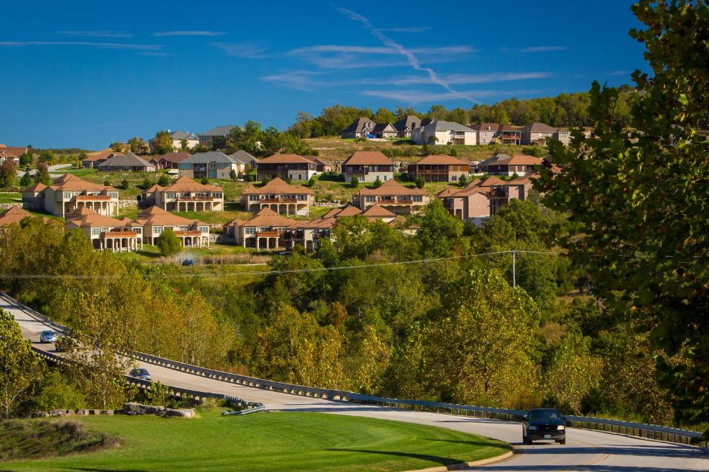 Tuscany Hills Villa - image 7