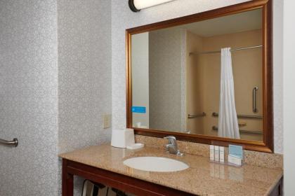 Hampton Inn & Suites Holly Springs - image 2