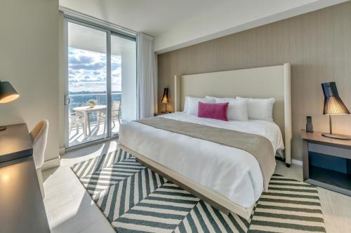 NEW 2019 SE Luxury SUITE OCEAN VIEW 20st Floor! - image 2