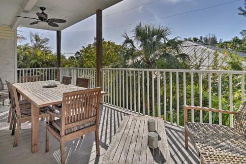 Holmes Beach Home with Pool and Hot Tub Walk to Beach! - image 3