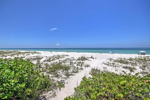 Anna Maria Island Beach Condo with Stunning Views! - image 5