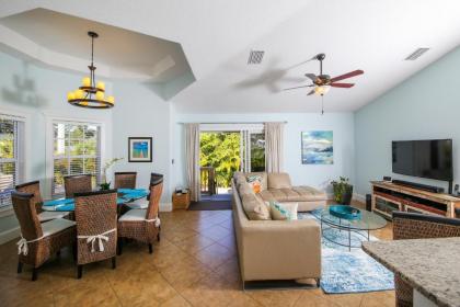 4 bed 3 bath Heated pool & spa SONOS Sound System Close to beach shops and restaurants - image 6