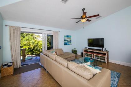 4 bed 3 bath Heated pool & spa SONOS Sound System Close to beach shops and restaurants - image 9