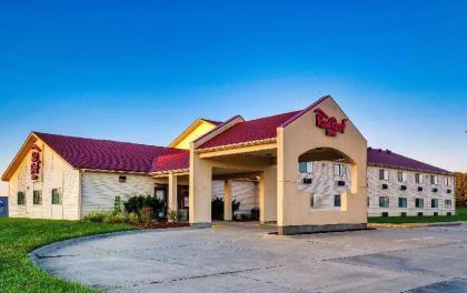 Red Roof Inn Holton - image 1