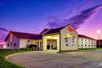 Red Roof Inn Holton - image 4