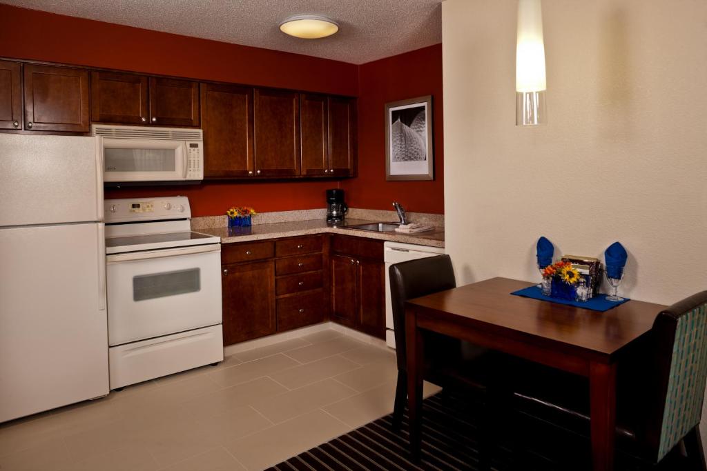 Residence Inn Long Island Holtsville - image 3