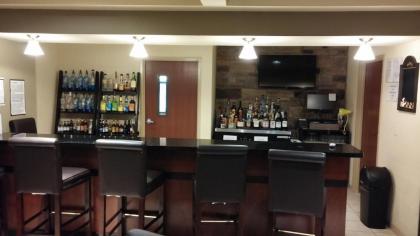 Cobblestone Inn & Suites - Holyoke - image 13