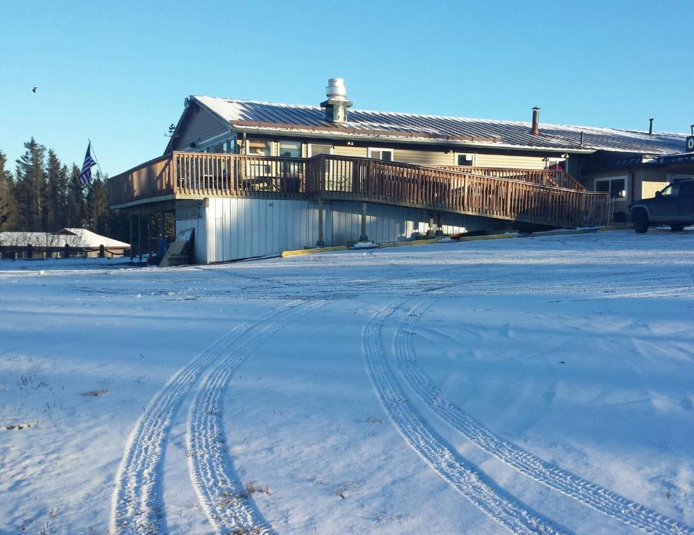 Beluga Lake Lodge - image 4