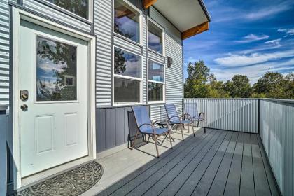 Secluded Getaway with Deck Steps to Fritz Creek! - image 13