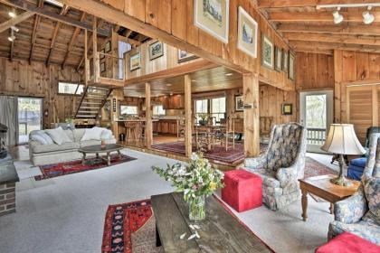 Waterfront Skaneateles Lake Home with Beach! - image 3