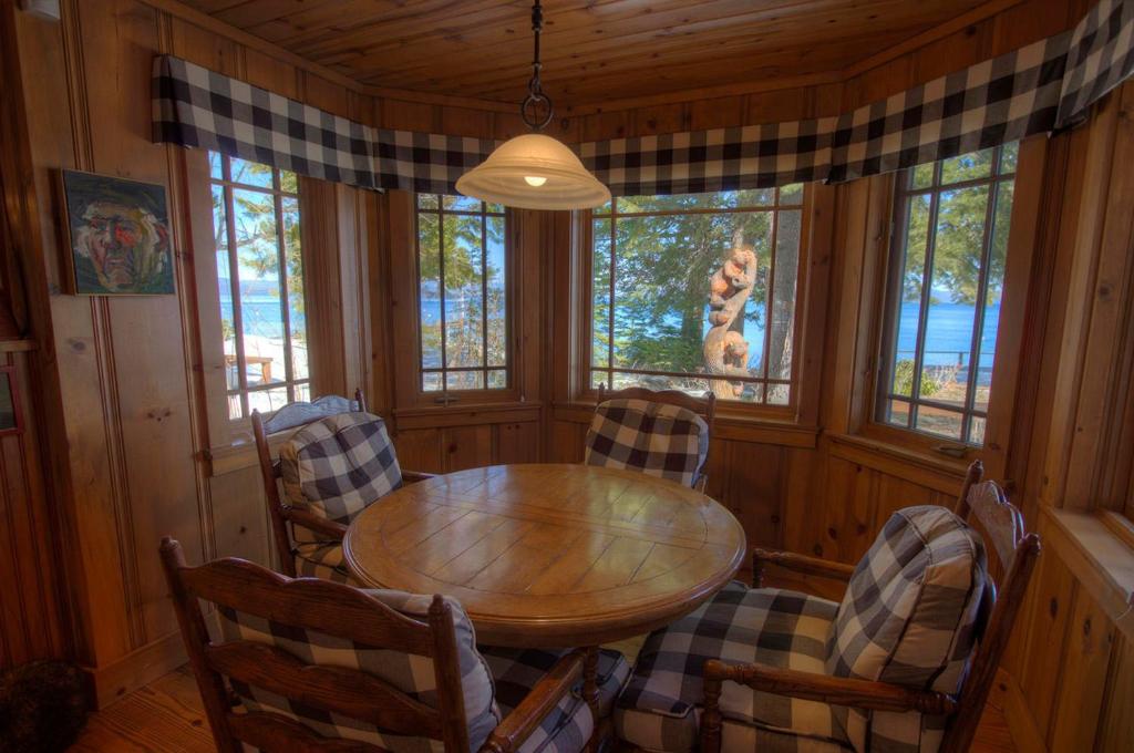 Lakefront History by Lake Tahoe Accommodations - image 3