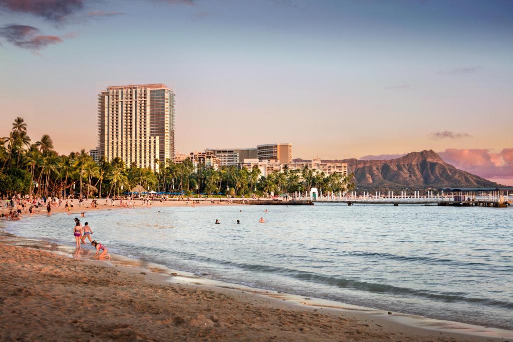 Trump International Hotel Waikiki - main image