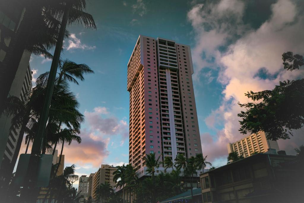 Royal Waikiki Condos - main image