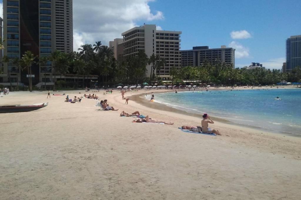 Palms Waikiki #412 - image 2