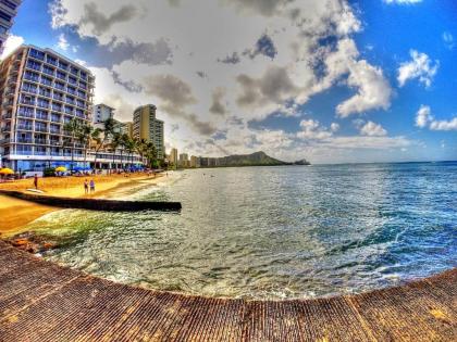 Waikiki Shore 515 Beachfront & Upgrade - image 3