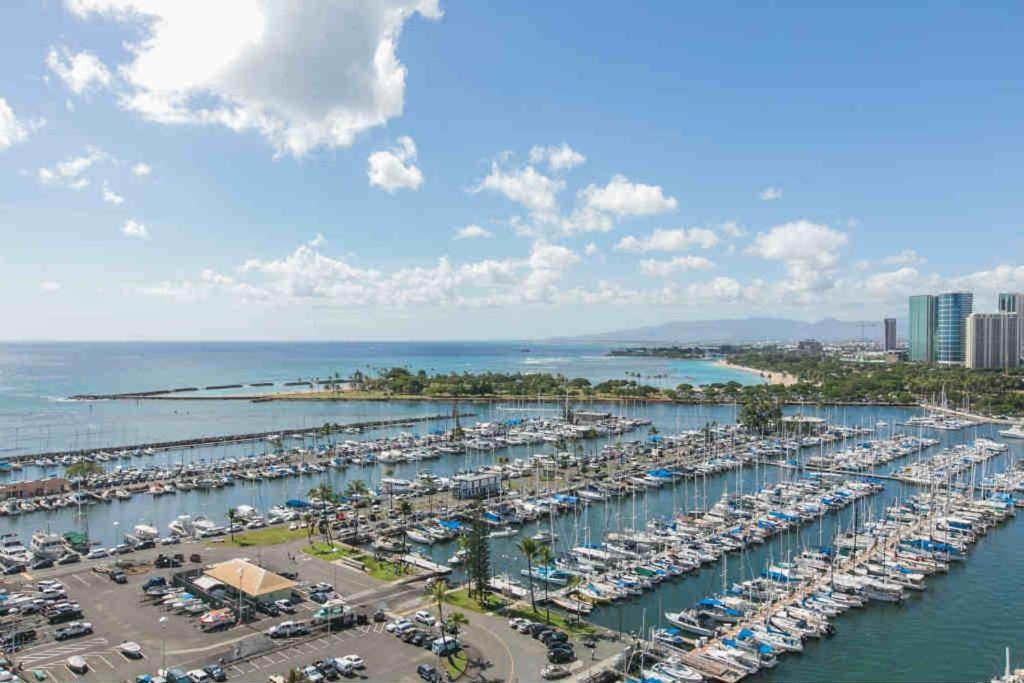 Ilikai Tower 1844 Yacht Harbor View 2BR - main image