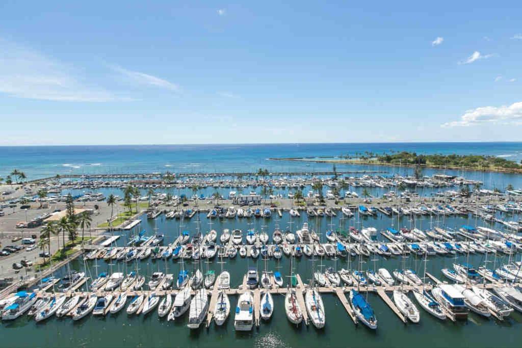 Ilikai Marina 1688 Yacht Harbor View 1BR - image 2